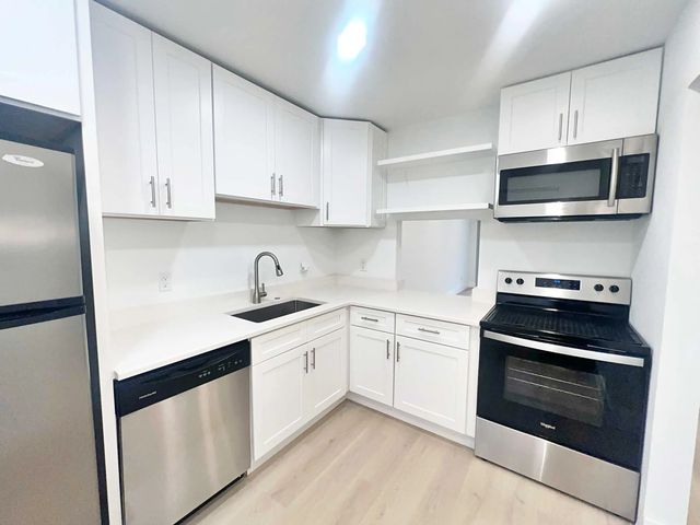 6000 Nw 64th Avenue #303, Tamarac