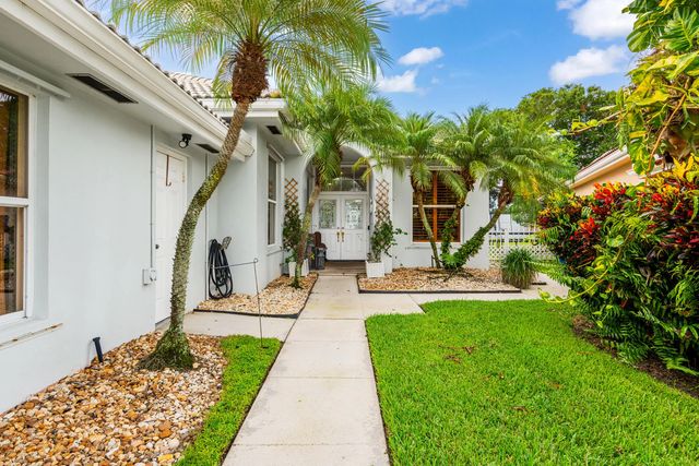 3 of 32 - 218 Hampton Court, Jupiter, FL