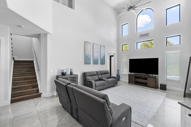 5 of 32 - 735 Nw 124th Avenue, Coral Springs, FL