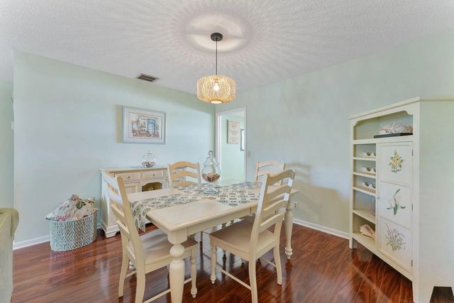 5 of 24 - 2015 S Seacrest Boulevard #c, Boynton Beach, FL