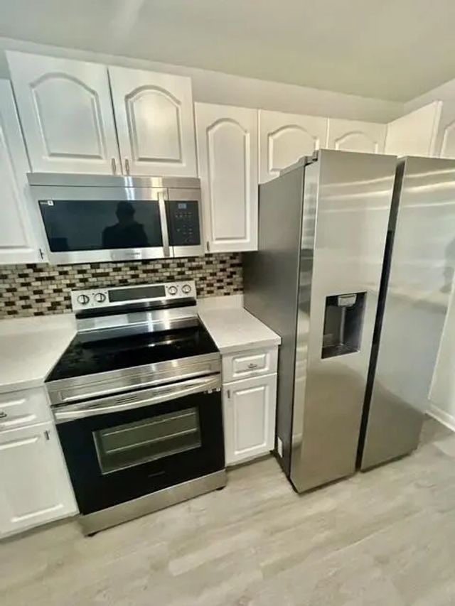 5 of 27 - 120 Sparrow Drive #115, Royal Palm Beach, FL