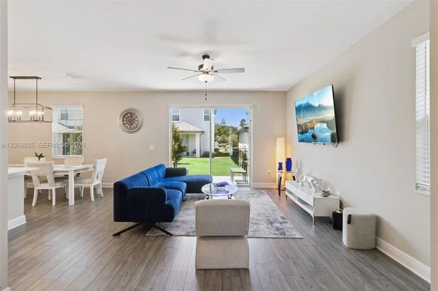 3 of 46 - 7745 Somersworth, , FL