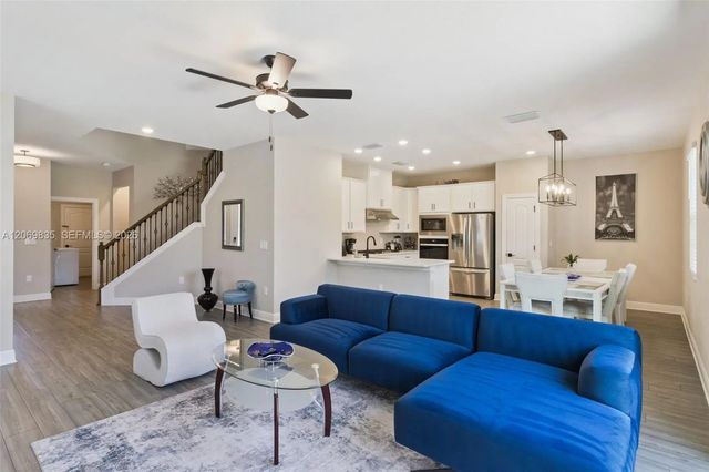4 of 46 - 7745 Somersworth, , FL