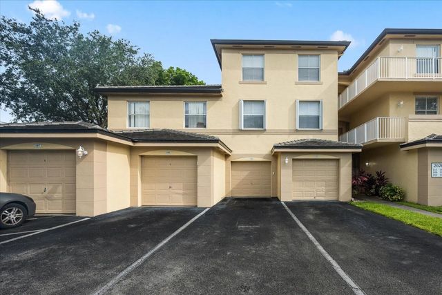 2020 Greenview Shores Boulevard #102, Wellington
