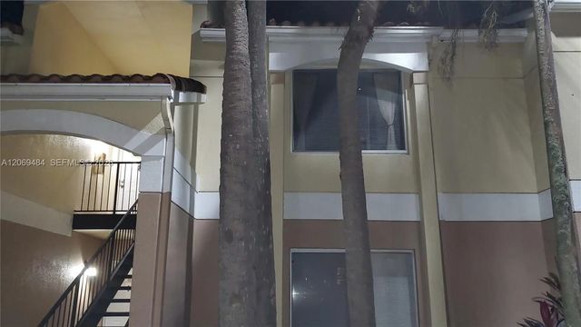 2 of 32 - 815 W Boynton Beach Boulevard #4-205, Boynton Beach, FL