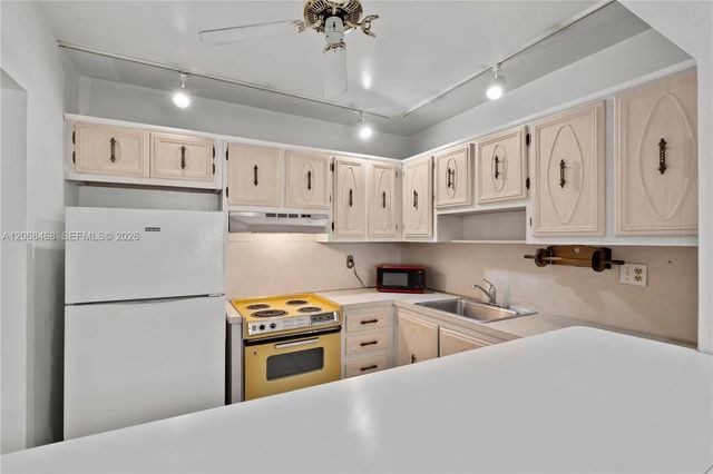 3 of 42 - 5620 Sw 3rd Place #103, Margate, FL