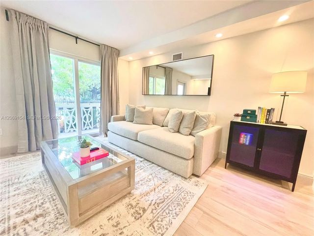 3 of 13 - 626 Meridian Avenue #1, Miami Beach, FL