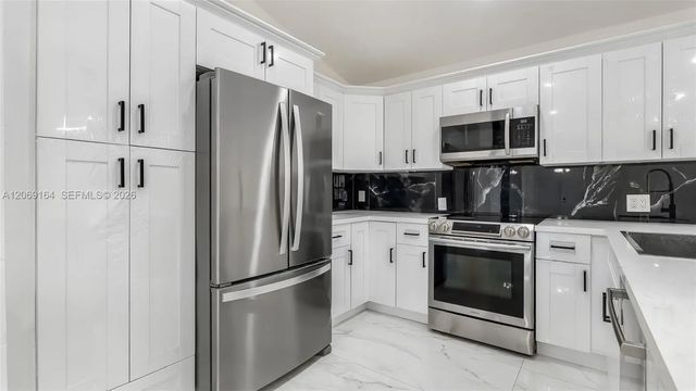 2421 Sw 84th Terrace, Miramar