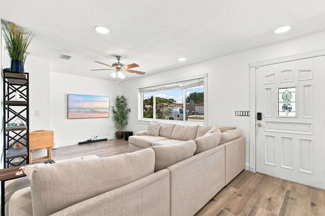 3 of 23 - 7741 Sw 1st Street, Margate, FL