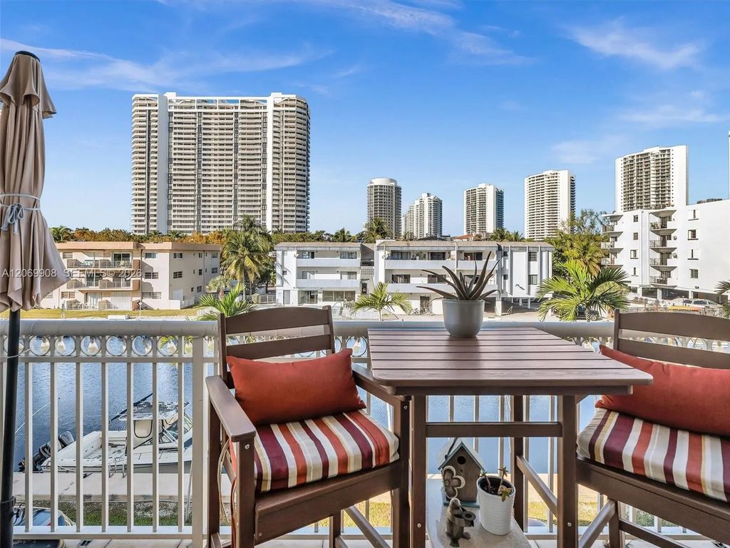 3601 Ne 170th Street #301, North Miami Beach