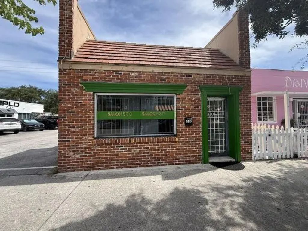 530 Northwood Road, West Palm Beach