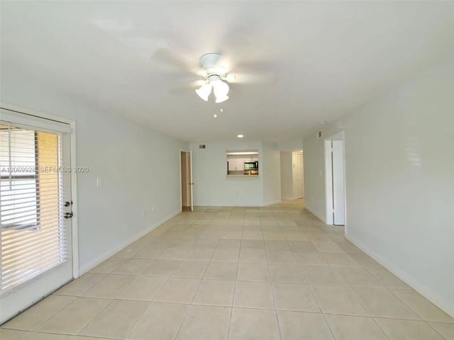 4 of 35 - 15591 Sw 105th Terrace #512, Miami, FL