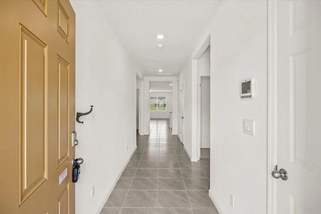 4 of 49 - 435 Seafoam Circle, Fort Pierce, FL