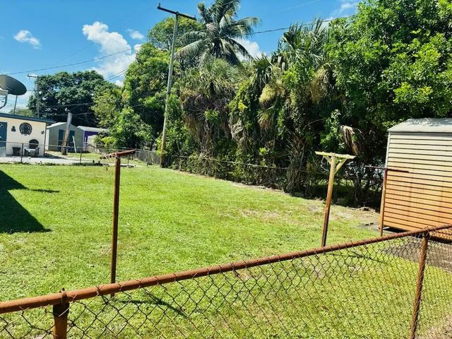 2 of 17 - 1321 Nw 32nd Avenue, Lauderhill, FL