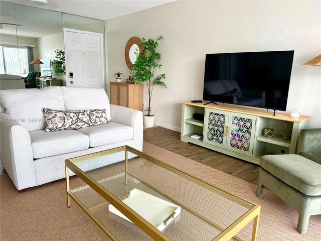 3 of 19 - 3000 Ne 48th Street #203, Fort Lauderdale, FL