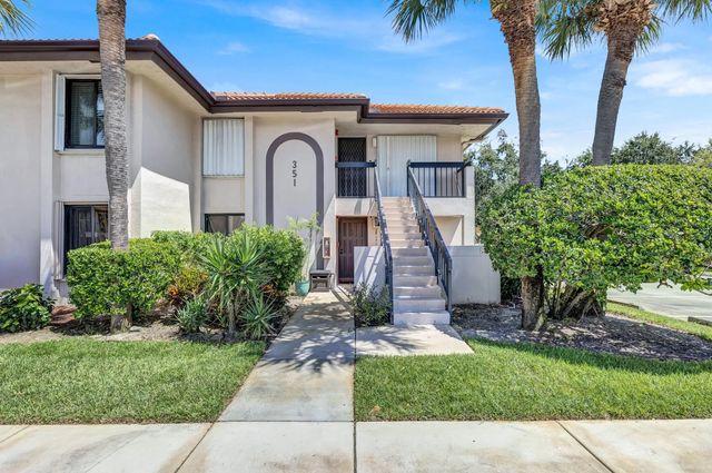 351 Club Circle #210, Boca Raton