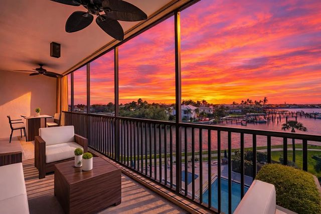 11370 Twelve Oaks Way #418, North Palm Beach