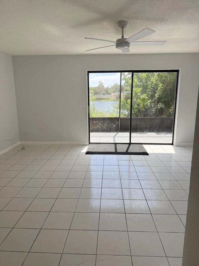 4 of 19 - 3830 Davis Road, Palm Springs, FL