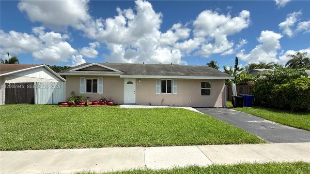 8151 Sw 7th Street, North Lauderdale