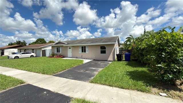 3 of 45 - 8151 Sw 7th Street, North Lauderdale, FL