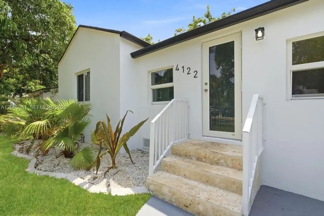 5 of 34 - 4122 Nw 11th Place, Miami, FL