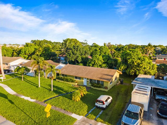 2 of 57 - 4786 Pine Cone Lane, West Palm Beach, FL