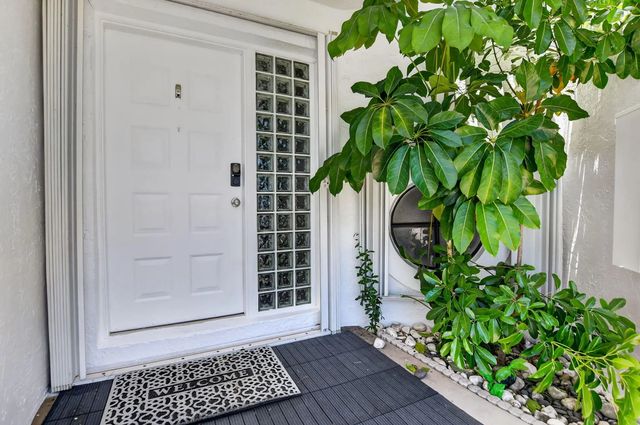 3 of 42 - 327 Nw 36th Avenue, Deerfield Beach, FL