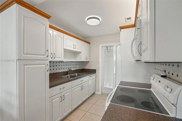 3 of 48 - 2600 Diana Drive #208, Hallandale Beach, FL