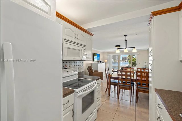5 of 48 - 2600 Diana Drive #208, Hallandale Beach, FL