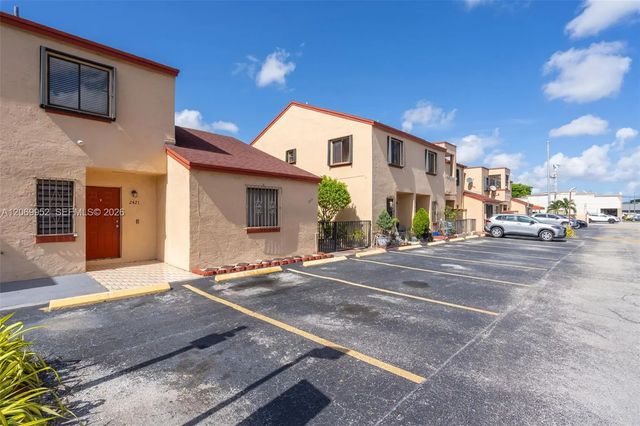 3 of 27 - 2421 W 52nd Place #2-1, Hialeah, FL