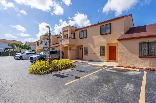 4 of 27 - 2421 W 52nd Place #2-1, Hialeah, FL