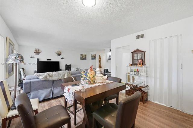 5 of 21 - 17901 Nw 68th Avenue #r206, Hialeah, FL