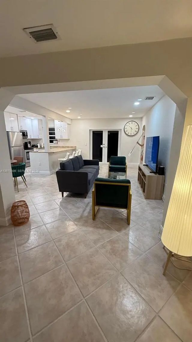3 of 31 - 1931 Mayo Street, Hollywood, FL
