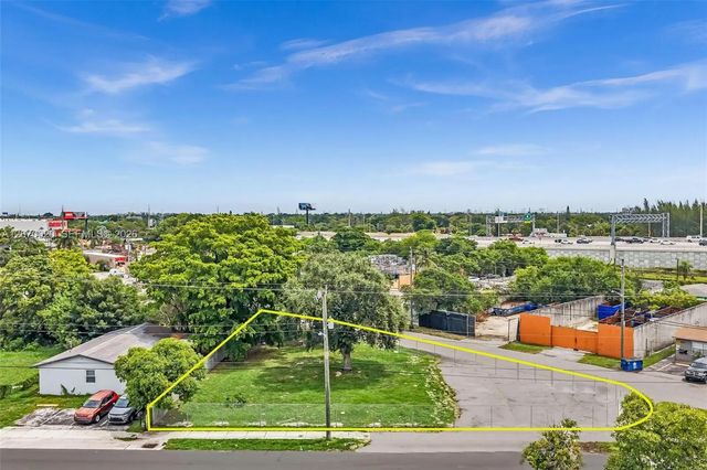 5 of 15 - 628 Nw 22nd Road, Fort Lauderdale, FL