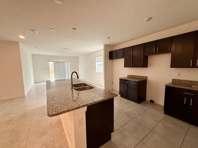 4 of 24 - 582 Sw Sea Holly Terrace, Port St. Lucie, FL