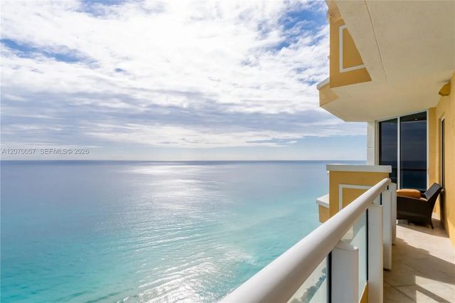 3 of 28 - 17875 Collins Avenue #4001, Sunny Isles Beach, FL