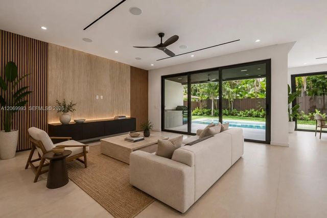 4 of 8 - 1209 Ne 2nd Street, Fort Lauderdale, FL