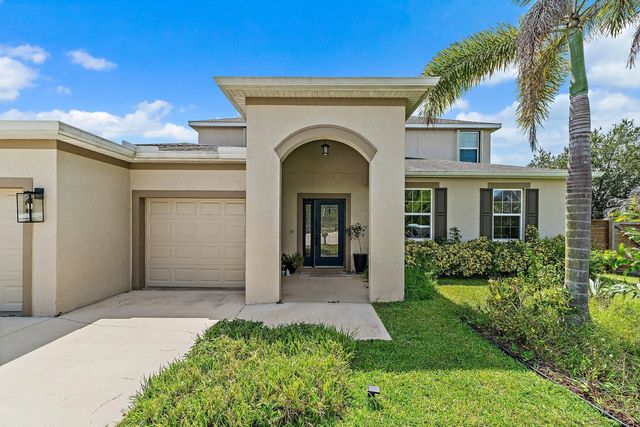 4 of 81 - 5648 Nw Lorna Court, Port St. Lucie, FL