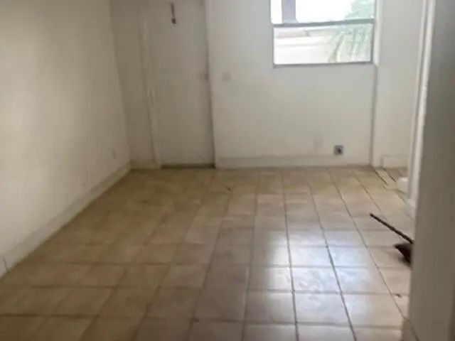3 of 8 - 251 Sw 16th Street, Pompano Beach, FL
