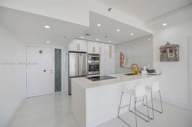 3 of 33 - 7601 E Treasure Drive #ph103, North Bay Village, FL