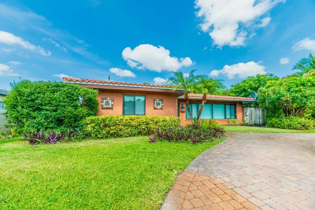 4621 Ne 18th Terrace, Fort Lauderdale