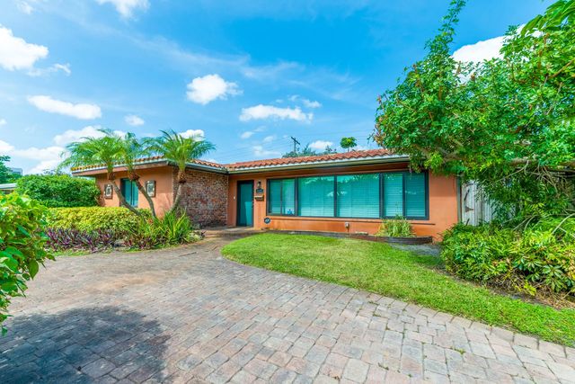 3 of 52 - 4621 Ne 18th Terrace, Fort Lauderdale, FL