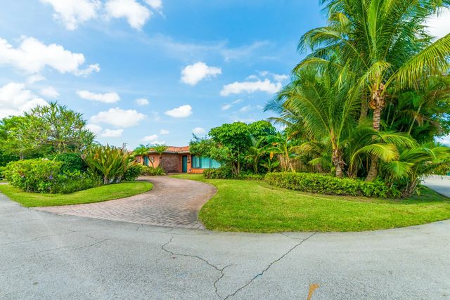5 of 52 - 4621 Ne 18th Terrace, Fort Lauderdale, FL