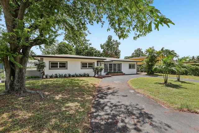 1040 Nw 149th Street, Miami