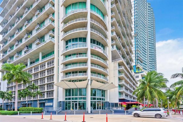 2 of 34 - 690 Sw 1st Court #2507, Miami, FL
