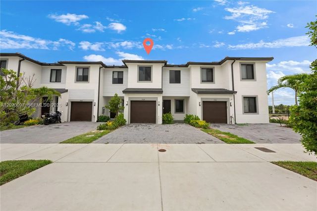 2 of 38 - 19114 Sw 345th Terrace #19114, Florida City, FL