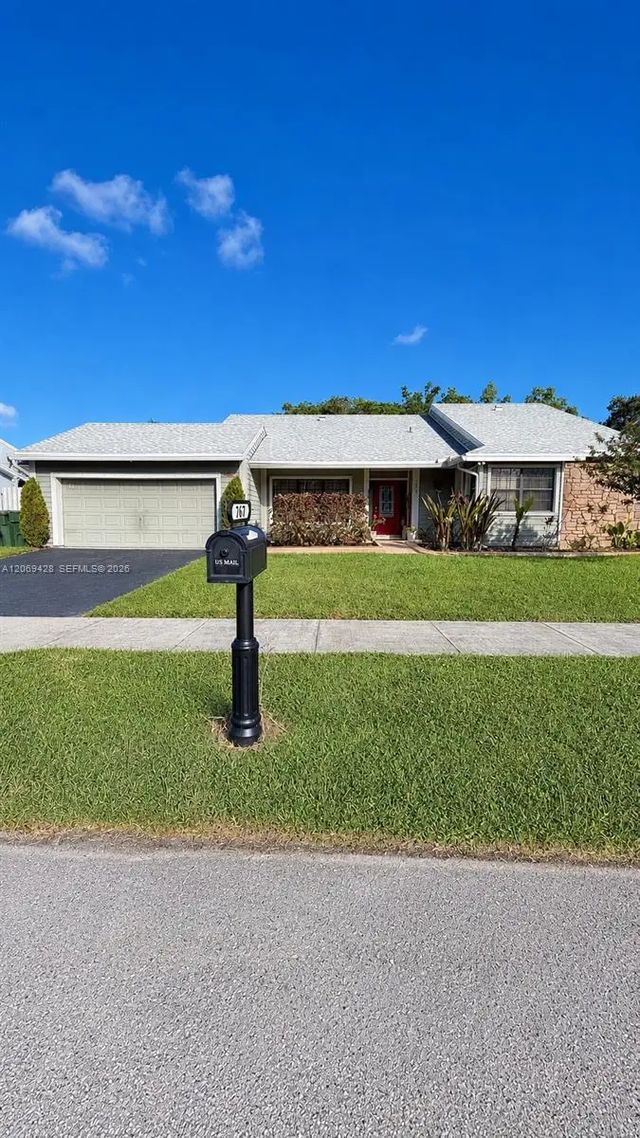1676 S Goldeneye Lane, Homestead