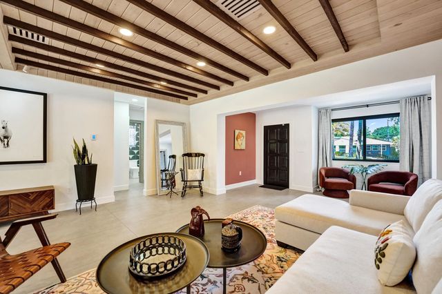 2 of 33 - 1424 Ne 16th Avenue, Fort Lauderdale, FL