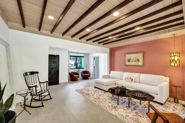4 of 33 - 1424 Ne 16th Avenue, Fort Lauderdale, FL