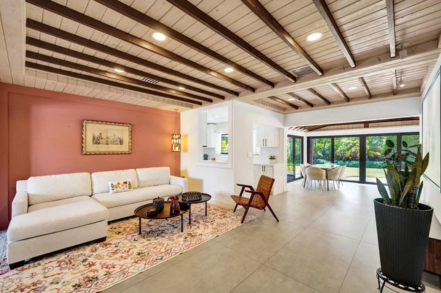 5 of 33 - 1424 Ne 16th Avenue, Fort Lauderdale, FL